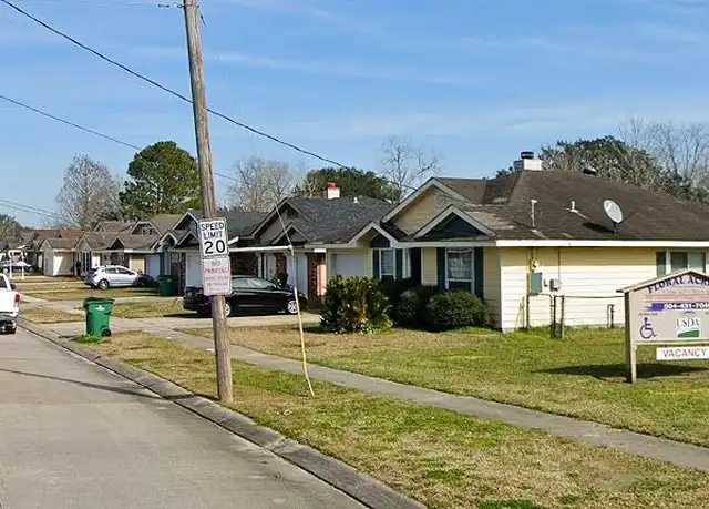 Property at 46 Iris Ln, Westwego, LA, 70094, 1 bed, 1 bath, [object Object]