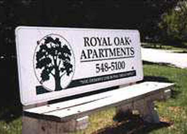 Photo of 33601 N Royal Oak Ln, Gages Lake, IL 60030