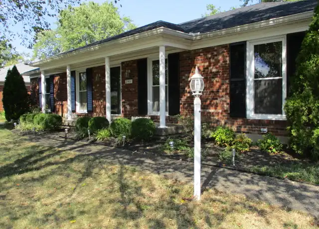 Property at 2901 Creekside Dr, Louisville, KY, 40241, 3 beds, 2 baths, [object Object]