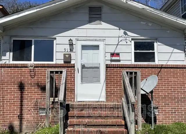 Property at 915 26th St, Newport News, VA, 23607, 3 beds, 1 bath, [object Object]