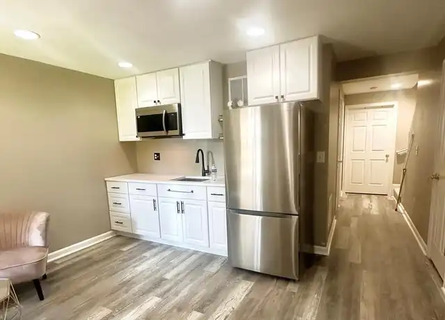 Property at 450 Andromeda Ter NE, Leesburg, VA, 20176, 1 bed, 1 bath, [object Object]