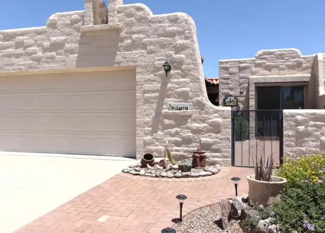 Property at 1118 W Circulo del Norte, Green Valley, AZ, 85614, 2 beds, 2 baths, [object Object]