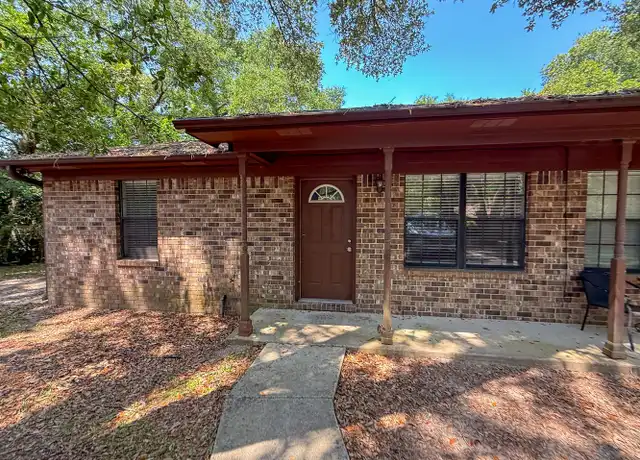 Property at 8271 Kipling St, Pensacola, FL, 32514, 2 beds, 1 bath, [object Object]