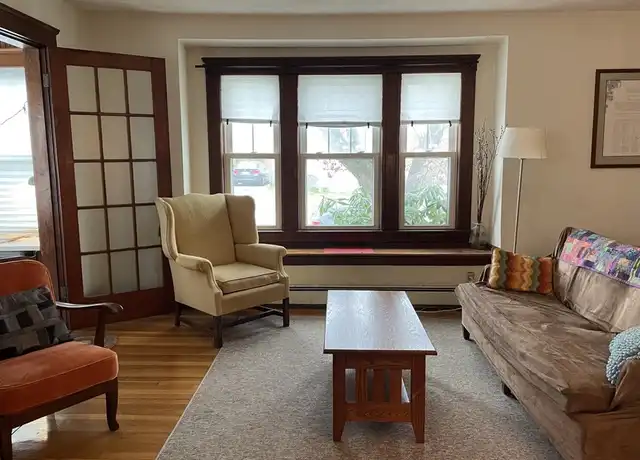 Property at 137 Hillside Rd Unit 1, Watertown, MA, 02472, 2 beds, 1 bath, [object Object]
