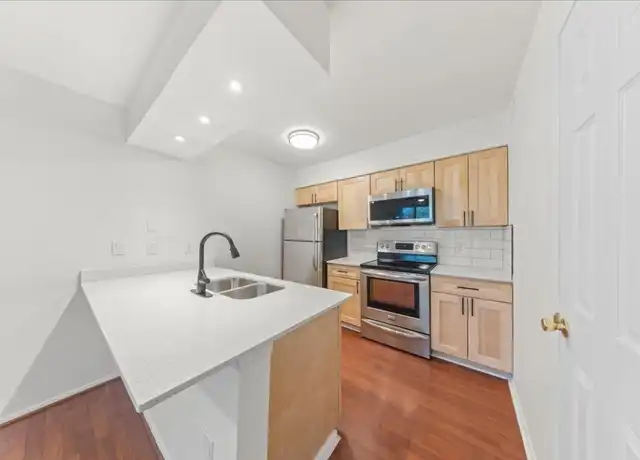 Property at 6910 Hart Ln #110, Austin, TX, 78731, 2 beds, 2 baths, [object Object]