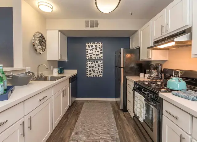 Photo of 6810 Di Lusso Dr, Elk Grove, CA 95758