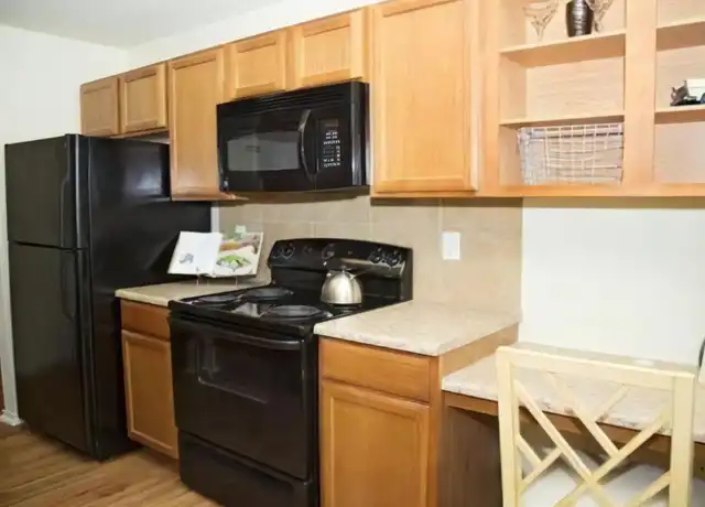Property at 8625 Ray White Rd, Fort Worth, TX, 76244, 1 bed, 1 bath, [object Object]