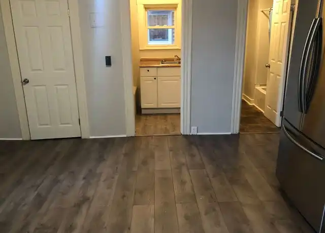 Property at 269 Cedar St Unit 3, Manchester, NH, 03103, 4 beds, 1 bath, [object Object]