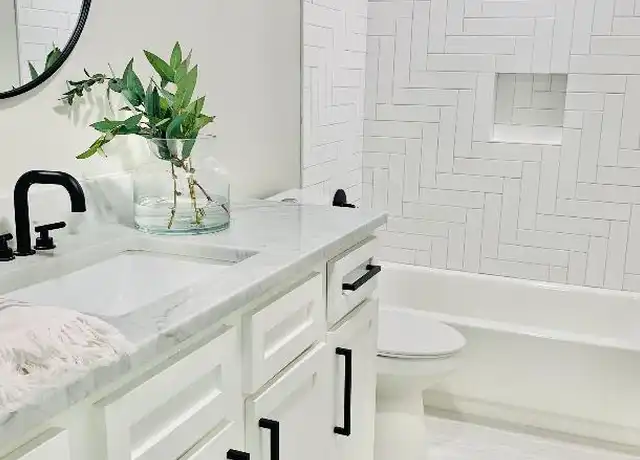 Property at 6011 Danbury Ln, Dallas, TX, 75206, 2 beds, 2 baths, [object Object]