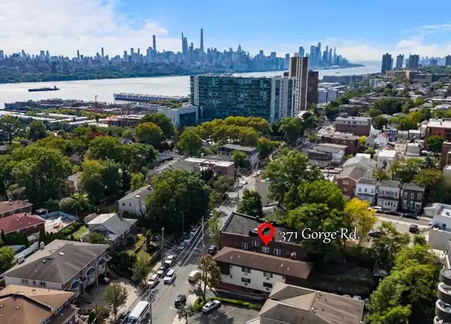Property at 371 Gorge Rd Unit 2, Cliffside Park, NJ, 07010, 1 bed, 1 bath, [object Object]