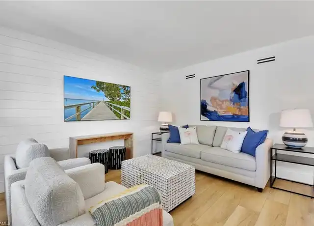 Property at 980 7th Ave S #204, Naples, FL, 34102, 1 bed, 1 bath, [object Object]