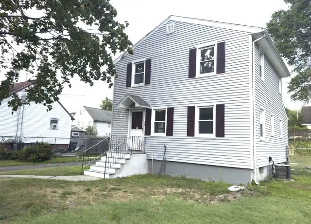 Property at 220 Pond St, Bridgeport, CT, 06606, 3 beds, 1.5 baths, [object Object]