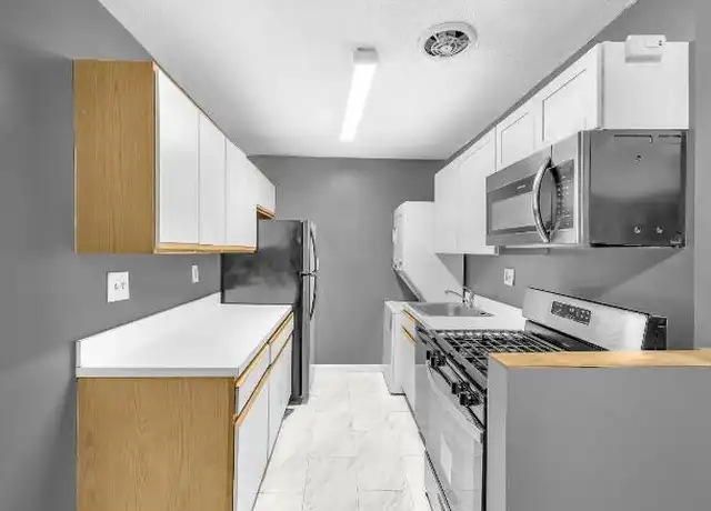 Property at 3011 Southern Ave SE, Temple Hills, MD, 20748, 2 beds, 1 bath, [object Object]