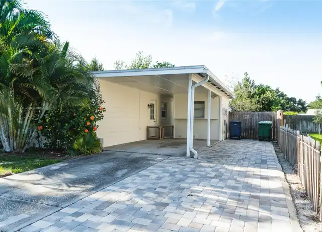 Property at 2915 W Paxton Ave, Tampa, FL, 33611, 4 beds, 2 baths, [object Object]