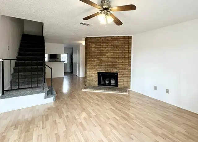 Property at 609 Carriagehouse Ln Unit C5, Garland, TX, 75040, 2 beds, 1.5 baths, [object Object]