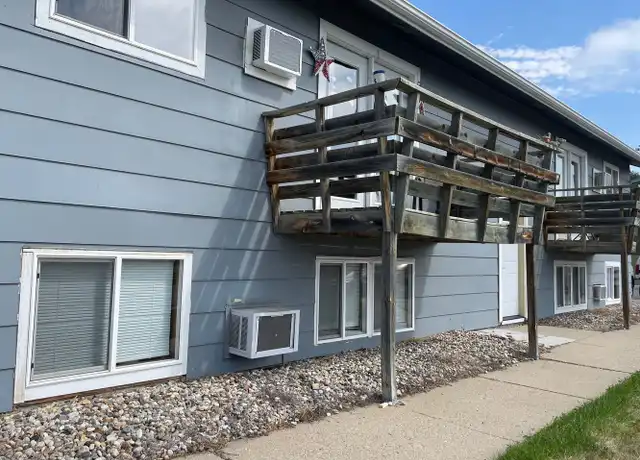 Property at 1200 Glacial Dr NW Unit 3, Minot, ND, 58703, 2 beds, 1 bath, [object Object]