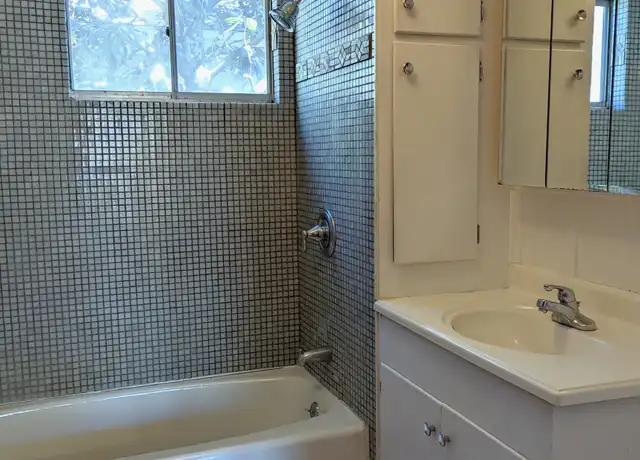 Property at 200 Thompson St, Hattiesburg, MS, 39401, 2 beds, 1.5 baths, [object Object]