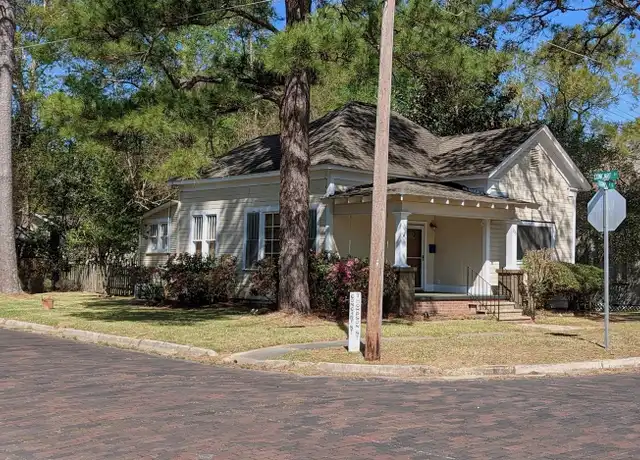 Property at 200 Thompson St, Hattiesburg, MS, 39401, 2 beds, 1.5 baths, [object Object]