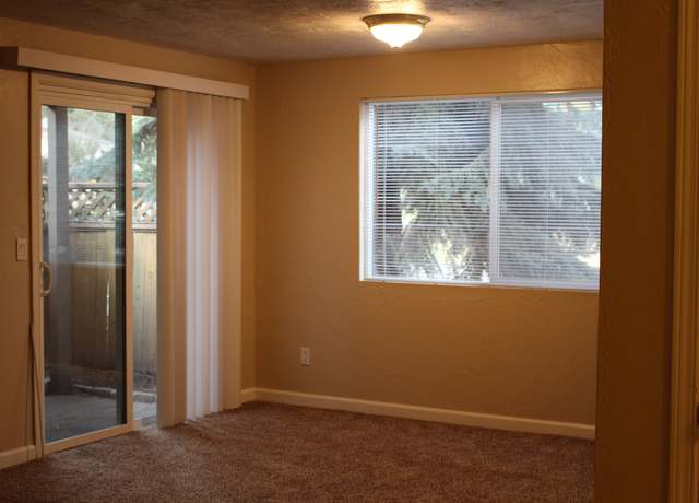 Photo of 1549 NW Newport Ave Unit A-D, Bend, OR 97701