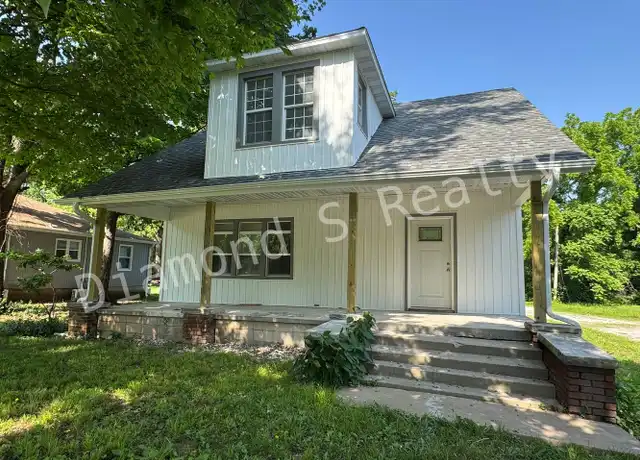Property at 1205 S National Ave, Springfield, MO, 65804, 5 beds, 3 baths, [object Object]