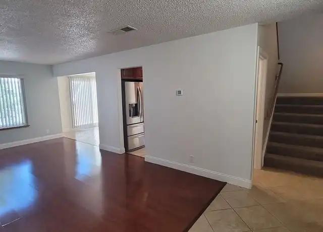 Property at 2400 Laguna Cir, Concord, CA, 94520, 2 beds, 1.5 baths, [object Object]