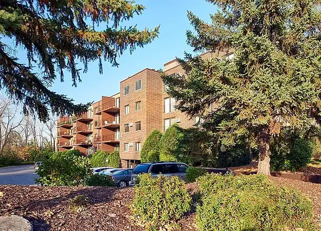 Property at Creek Point Apartments - 1045 Hiawatha Ave, Hopkins, MN, 55343, 1-2 bed, 1-2 bath, [object Object]
