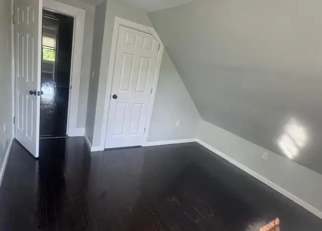 Property at 169 Gilbert Ave Unit 3, New Haven, CT, 06511, 3 beds, 1 bath, [object Object]