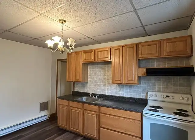 Property at 606 Union St Apt 201, Columbia, PA, 17512, 3 beds, 1 bath, [object Object]