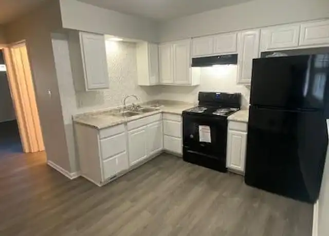 Property at 568 Anniston Dr, Lexington, KY, 40505, 2 beds, 1 bath, [object Object]