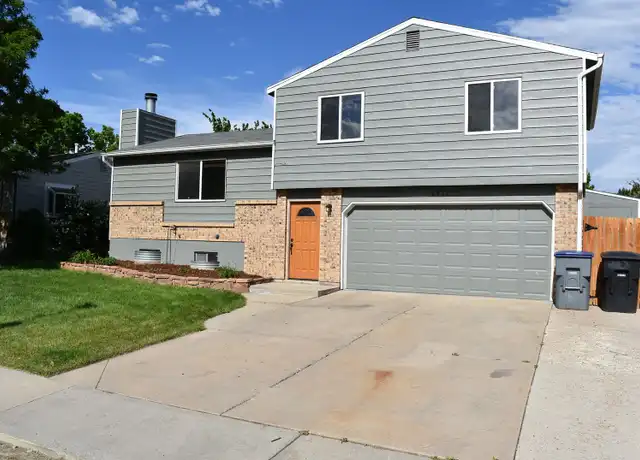 Property at 2412 Sunset Dr, Longmont, CO, 80501, 3 beds, 2 baths, [object Object]