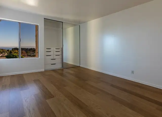 Photo of 535 Red Rose Ln, Santa Barbara, CA 93109