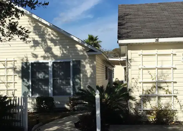 Property at 32 Sawmill Forest Dr, Bluffton, SC, 29910, 3 beds, 2 baths, [object Object]