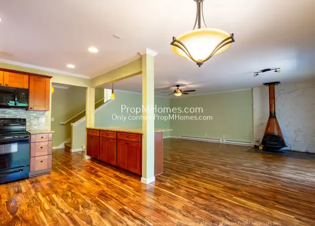 Property at 97 Oswego Smt, Lake Oswego, OR, 97035, 2 beds, 2 baths, [object Object]