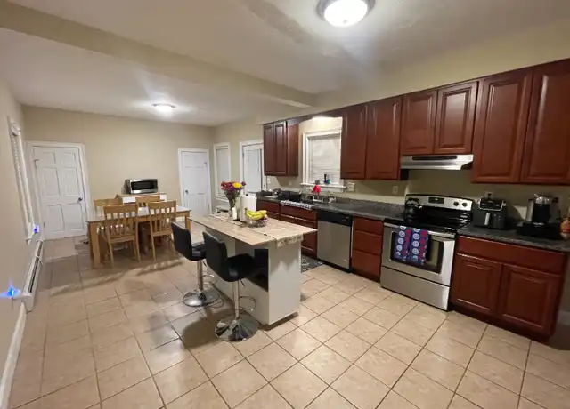 Property at 2 Morton St Unit 1, Taunton, MA, 02780, 2 beds, 1 bath, [object Object]