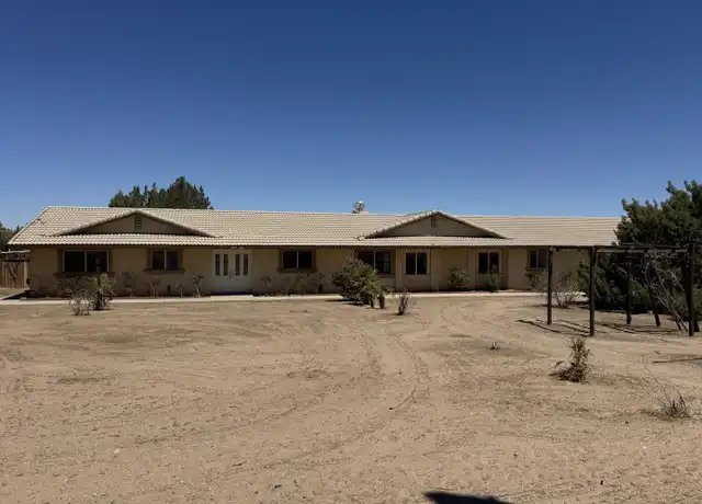 Property at 14738 Poplar St, Hesperia, CA, 92345, 3 beds, 3 baths, [object Object]