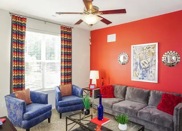Property at The Retreat at Hamburg Place Apartments - 2365 Sir Barton Way, Lexington, KY, 40509, 2 beds, 2 baths, [object Object]