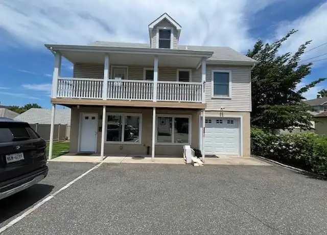 Property at 25 Henderson Ave Unit Rear, Port Washington, NY, 11050, 2 beds, 2.5 baths, [object Object]
