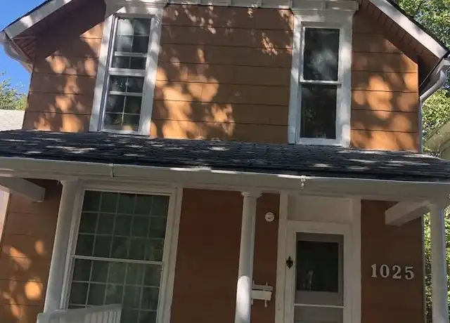 Property at 1025 SW Clay St Unit NA, Topeka, KS, 66604, 3 beds, 2 baths, [object Object]