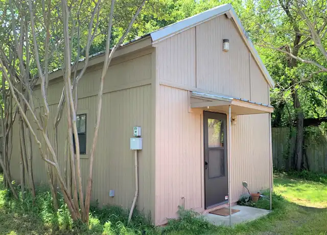 Property at 1008 Bernard St Unit COT, Denton, TX, 76201, 1 bed, 1 bath, [object Object]