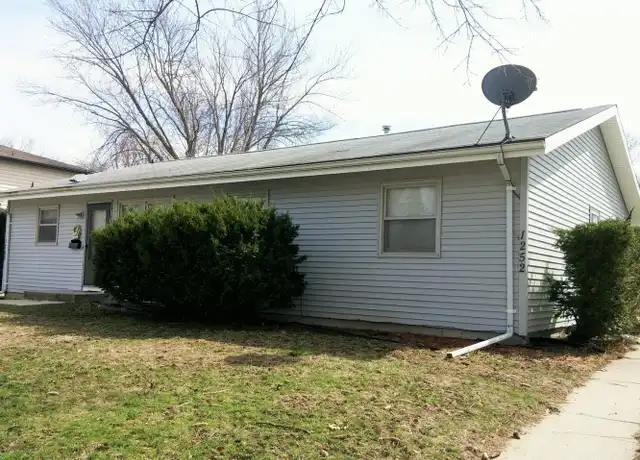 Property at 1250 24th St, Ames, IA, 50010, 2 beds, 1 bath, [object Object]