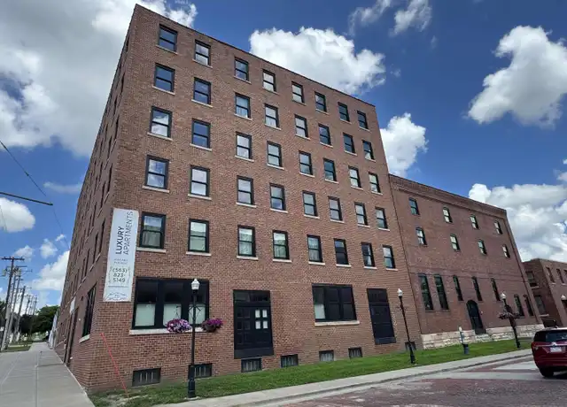Property at 511 Pershing Ave Unit 508W, Davenport, IA, 52803, 2 beds, 2 baths, [object Object]