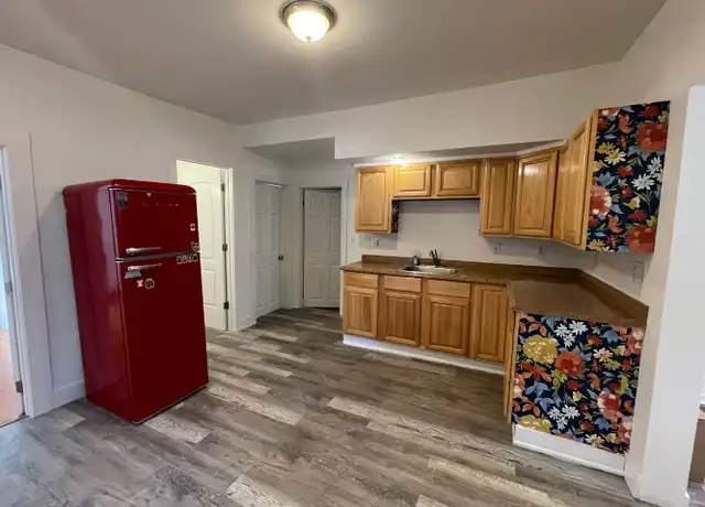 Property at 129-131 E Quincy St Unit 129, North Adams, MA, 01247, 3 beds, 1 bath, [object Object]