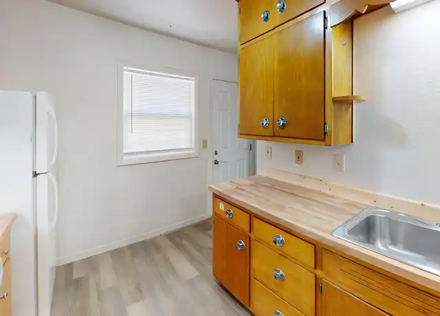 Property at 104 Division St NW, Mandan, ND, 58554, 3 beds, 2 baths, [object Object]
