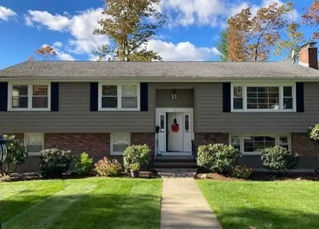 Property at 59 Hobbs Brook Rd, Waltham, MA, 02451, 3 beds, 2.5 baths, [object Object]