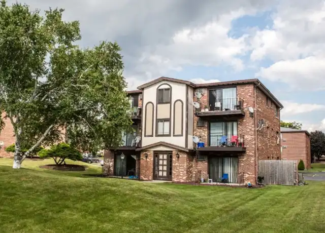 Property at 625 65th St Unit 5, Westmont, IL, 60559, 2 beds, 1 bath, [object Object]