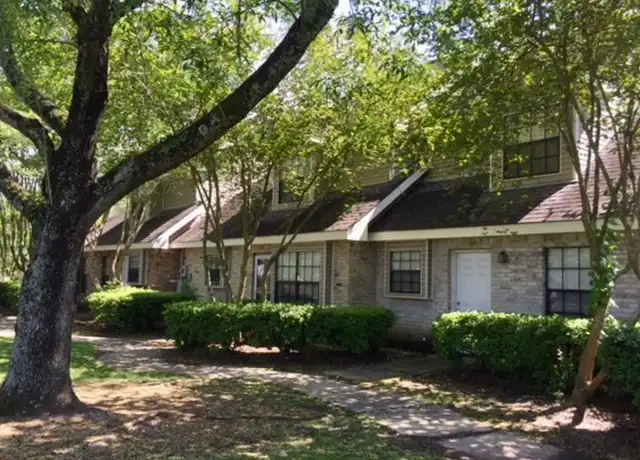 Property at 13806 Perkins Rd, Baton Rouge, LA, 70810, 2 beds, 2 baths, [object Object]