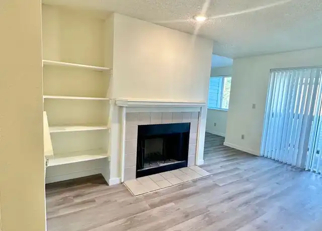 Property at 1000 SE 160th Ave Unit J-074, Vancouver, WA, 98683, 1 bed, 1 bath, [object Object]