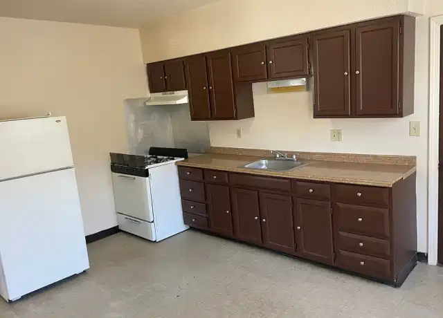 Property at 464 2nd Ave Unit F301, Woonsocket, RI, 02895, 3 beds, 1 bath, [object Object]