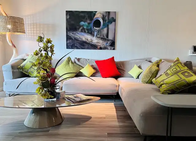 Property at 801 S Miami Ave #3608, Miami, FL, 33130, 1 bed, 2 baths, [object Object]