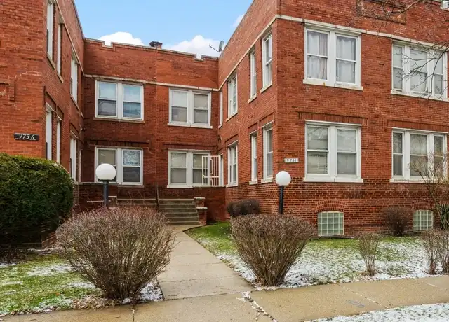 Property at 9734 S Prairie Ave Unit 2, Chicago, IL, 60628, 2 beds, 1 bath, [object Object]